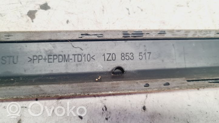Skoda Octavia Mk2 (1Z) Rivestimento della portiera anteriore (modanatura) 1Z0853517