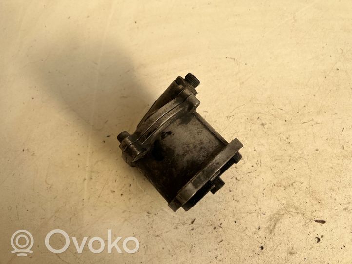 Opel Kadett E Pompe à vide 90106995