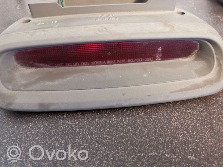 Hyundai Santa Fe Trzecie światło stop 92750260