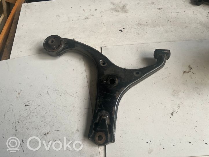 KIA Rio Braccio di controllo sospensione anteriore inferiore/braccio oscillante 545011EXXX