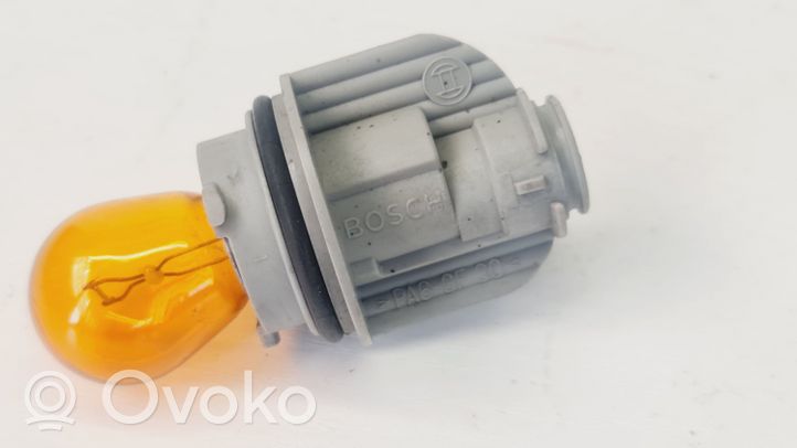 Audi A4 S4 B5 8D Element lampy przedniej 3B0953123B