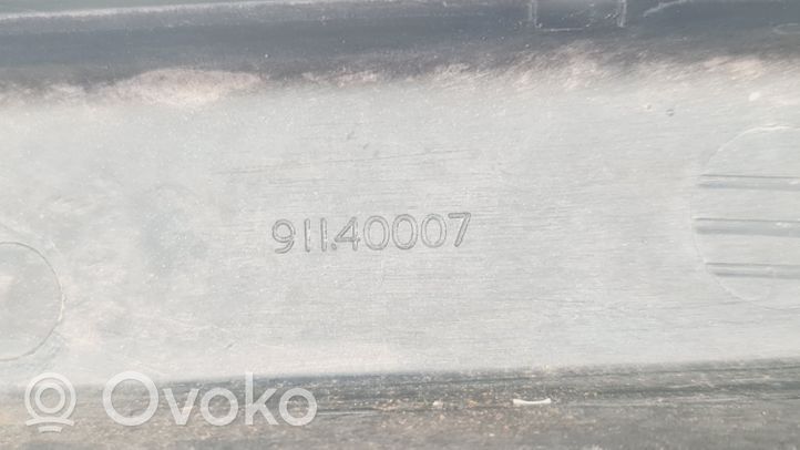 Opel Frontera B Grotelės viršutinės 91140007