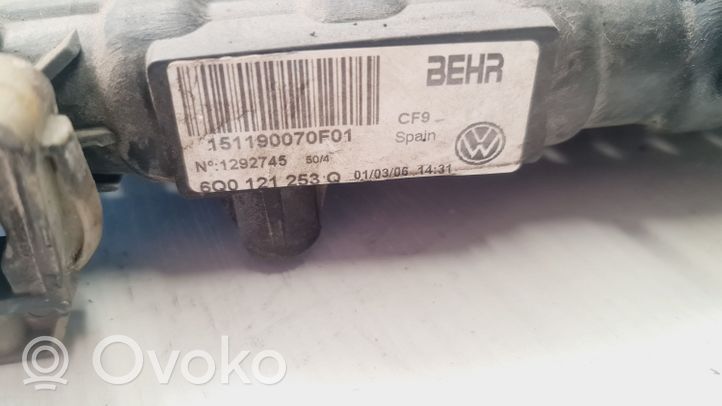 Volkswagen Fox Радиатор охлаждающей жидкости 6Q0121253Q