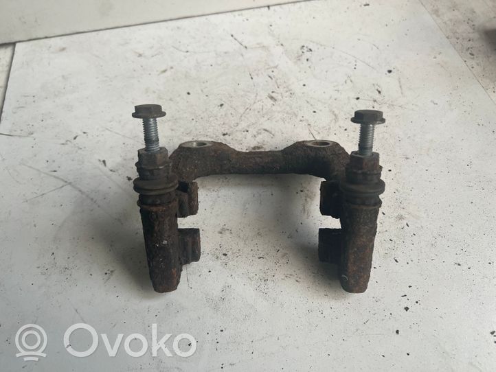 Volkswagen Golf V Supporto della pinza del freno posteriore 1K0615425P