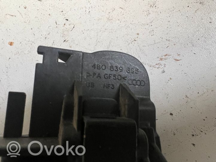 Audi A3 S3 8L Klamka zewnętrzna drzwi tylnych 4B0839885