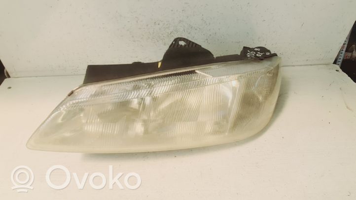 Peugeot 406 Lampa przednia 9621730980
