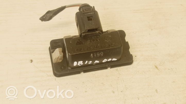 Seat Ibiza II (6k) Lampa oświetlenia tylnej tablicy rejestracyjnej 1M6943021