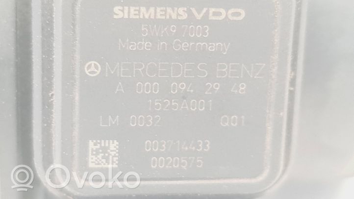 Mercedes-Benz A W169 Ilmamassan virtausanturi A0000942948