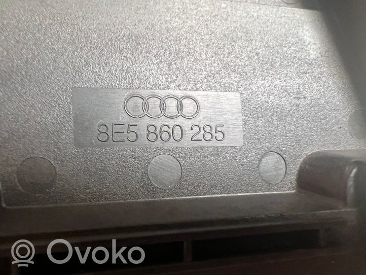 Audi A4 S4 B7 8E 8H Soporte de apoyo del triángulo de señalización 8E5860285