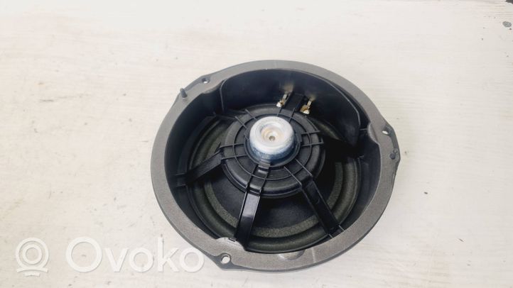 KIA Venga Garsiakalbis (-iai) galinėse duryse 963301P000