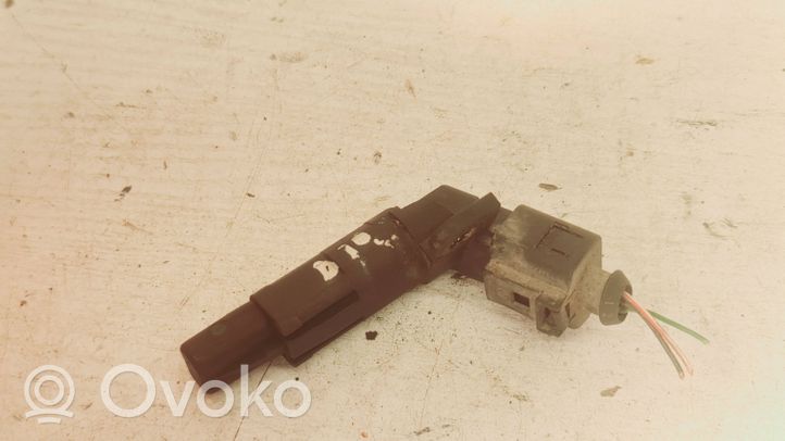 Volkswagen Fox Czujnik położenia wału korbowego 03D906433