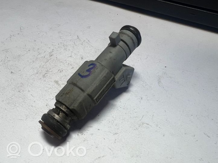 Toyota Avensis T220 Injecteur de carburant 2325002040