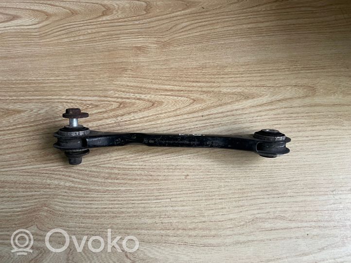 Audi A4 S4 B8 8K Takatukivarsi 8K0501529L