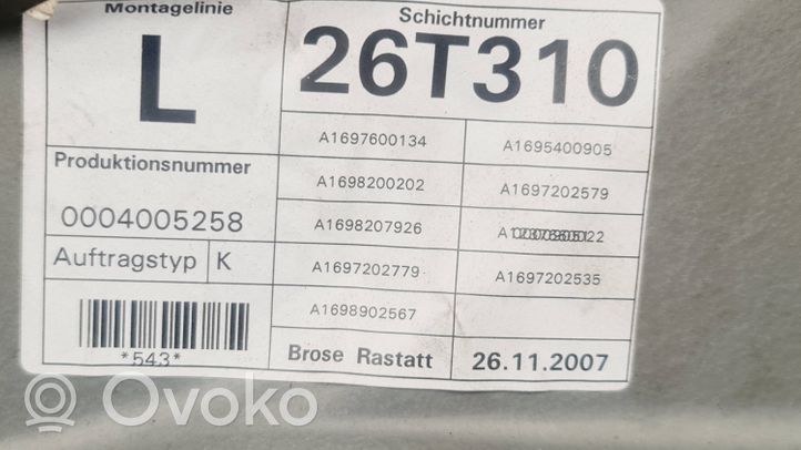 Mercedes-Benz B W245 Mechanizm podnoszenia szyby przedniej bez silnika A1697202779