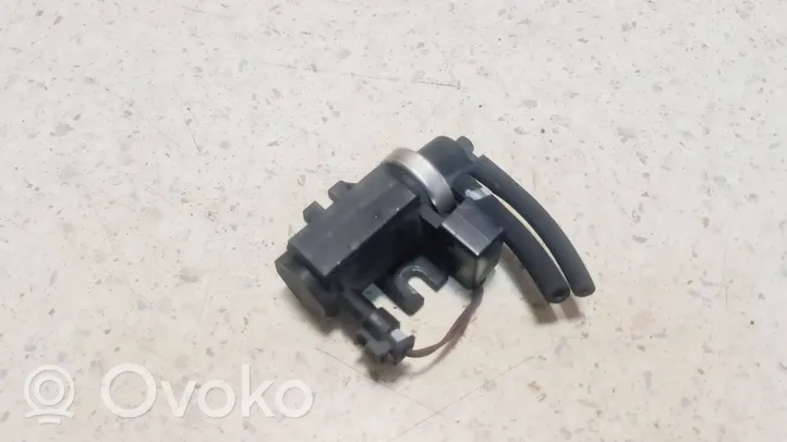 Mercedes-Benz A W169 Turbo solenoid valve A0051535528