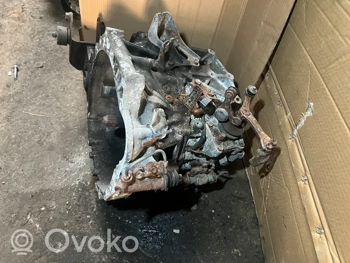 Toyota Corolla Verso AR10 Mechaninė 6 pavarų dėžė 