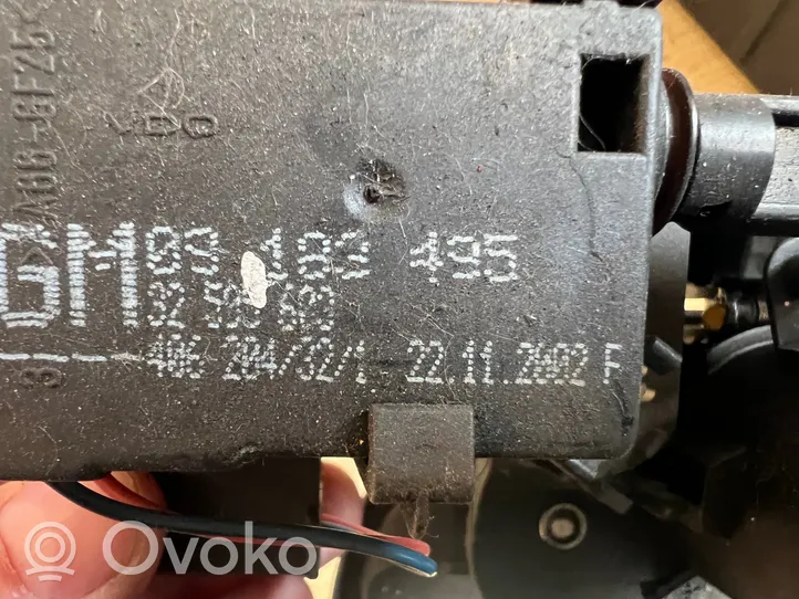 Opel Corsa C Zamek tylnej klapy bagażnika 09183495