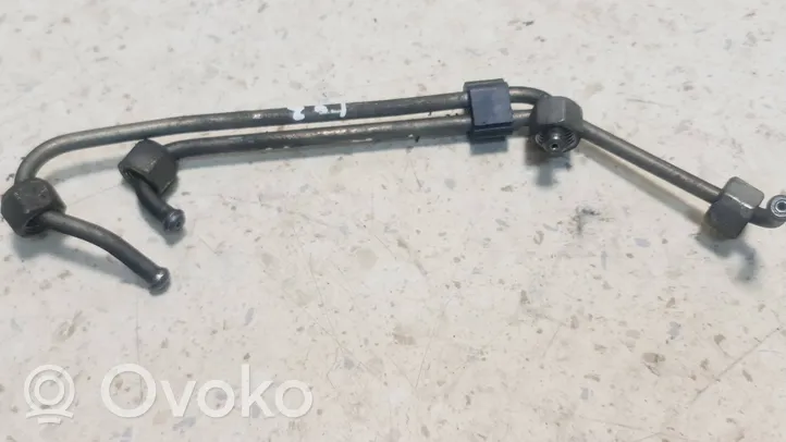 Volkswagen Golf IV Fuel injector supply line/pipe 038130301