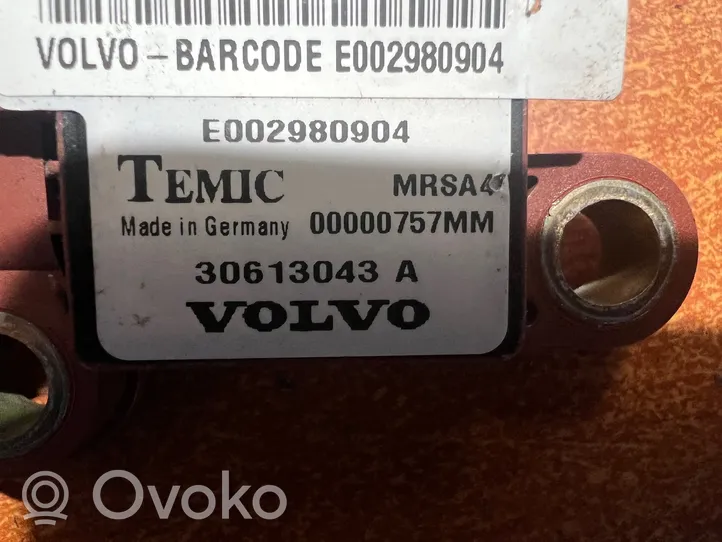 Volvo S40, V40 Turvatyynyn törmäysanturi 30613043A