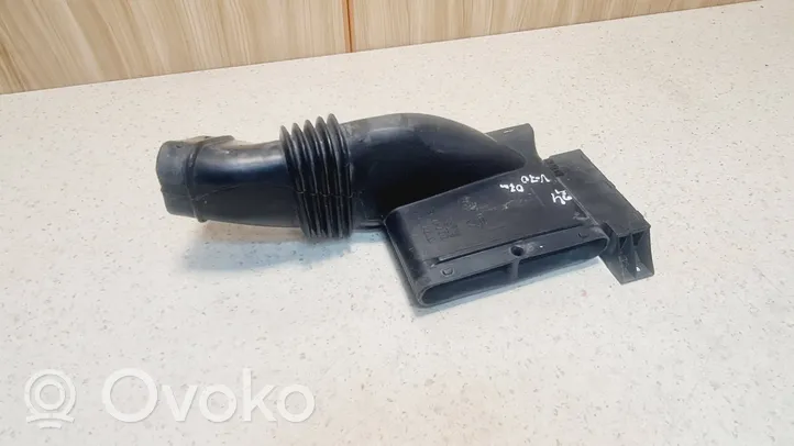 Volvo V70 Część rury dolotu powietrza 30741368