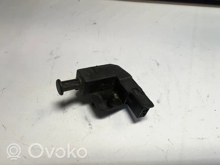 Audi A6 S6 C5 4B Rokas bremzes sensors 1H0947561A