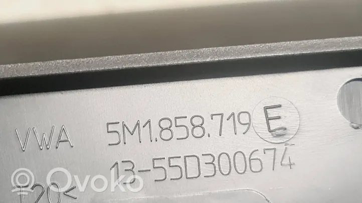 Volkswagen Tiguan Garniture panneau inférieur de tableau de bord 5M1858719E