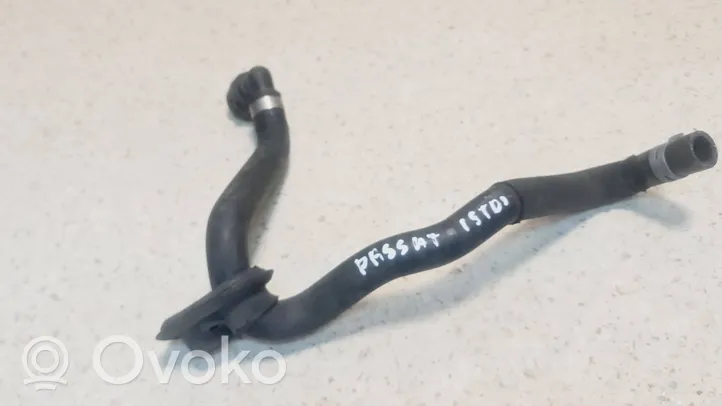 Volkswagen PASSAT B5.5 Coolant pipe/hose 3B0819373A