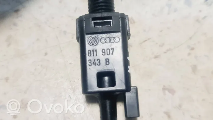 Audi A6 S6 C5 4B Bremzes pedāļa sensors 811907343B