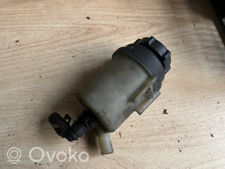 Ford Mondeo MK IV Serbatoio/vaschetta del liquido del servosterzo 6G913R700DE