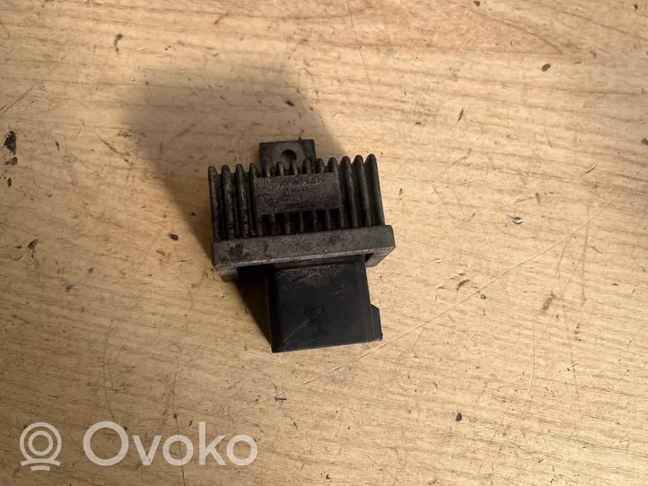 Nissan Almera N16 Žvakių pakaitinimo rėlė 7700115073