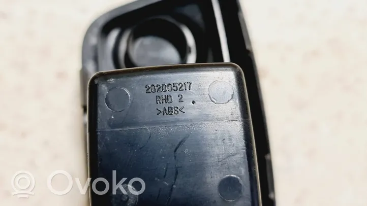 KIA Rio Altra parte interiore 202005217