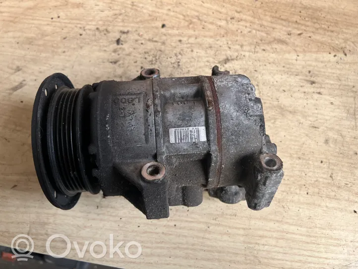 Toyota Corolla Verso AR10 Ilmastointilaitteen kompressorin pumppu (A/C) 4472600191