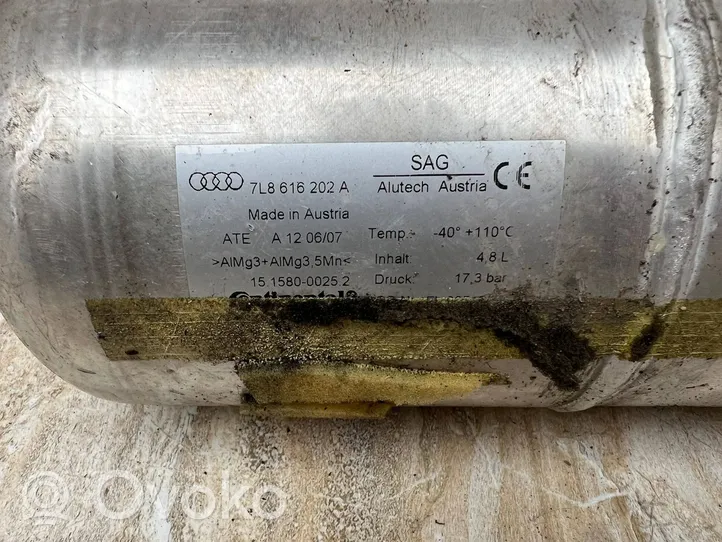 Audi Q7 4L Oro talpa 7L8616202A