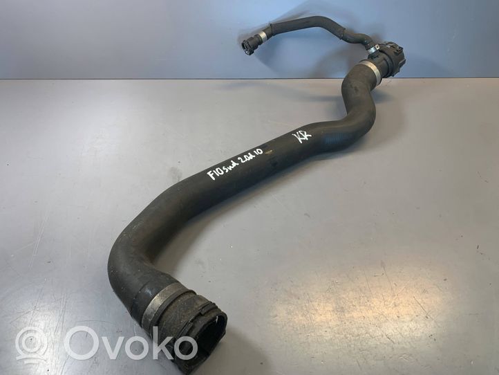 BMW 5 F10 F11 Variklio aušinimo vamzdelis (-ai)/ žarna (-os) 17127809818