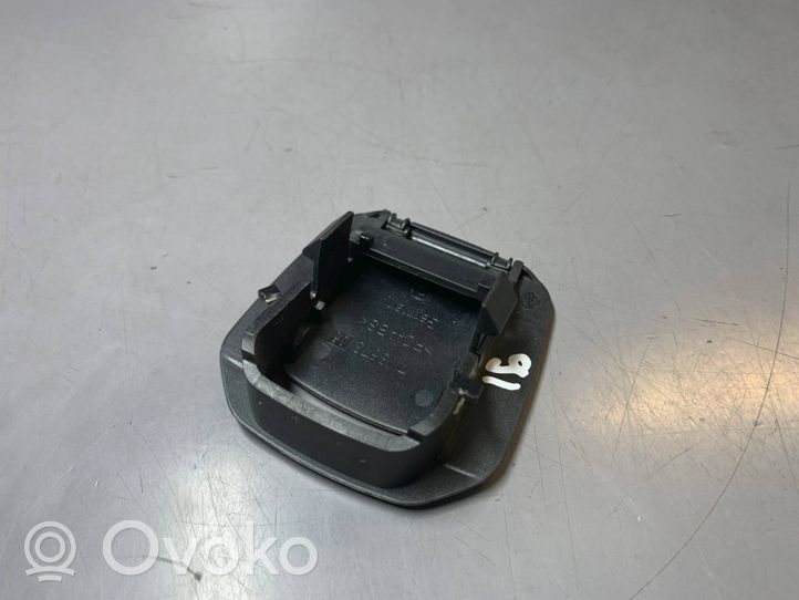 BMW 3 E90 E91 ISOFIX dangtelis 7118673