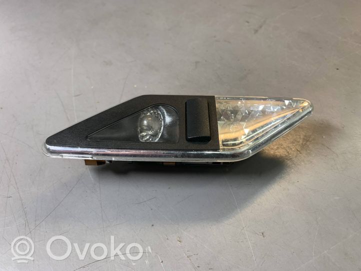 BMW 3 E46 Illuminazione sedili posteriori 8375586