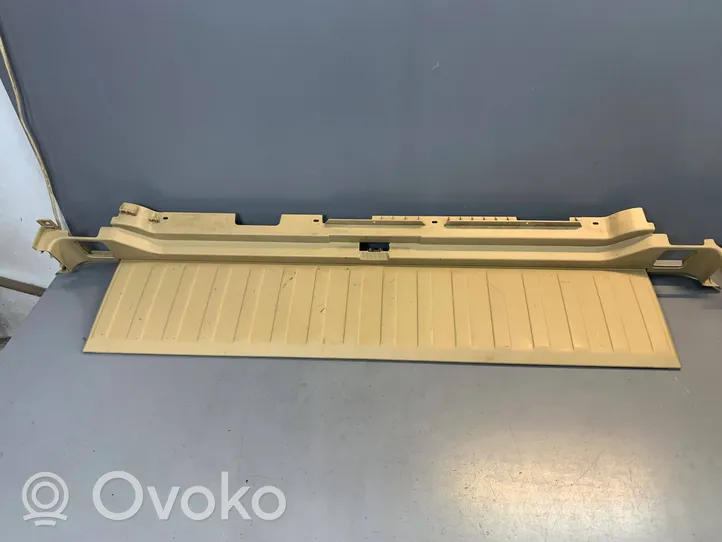 BMW X5 E70 Kita bagažinės apdailos detalė 51477145899