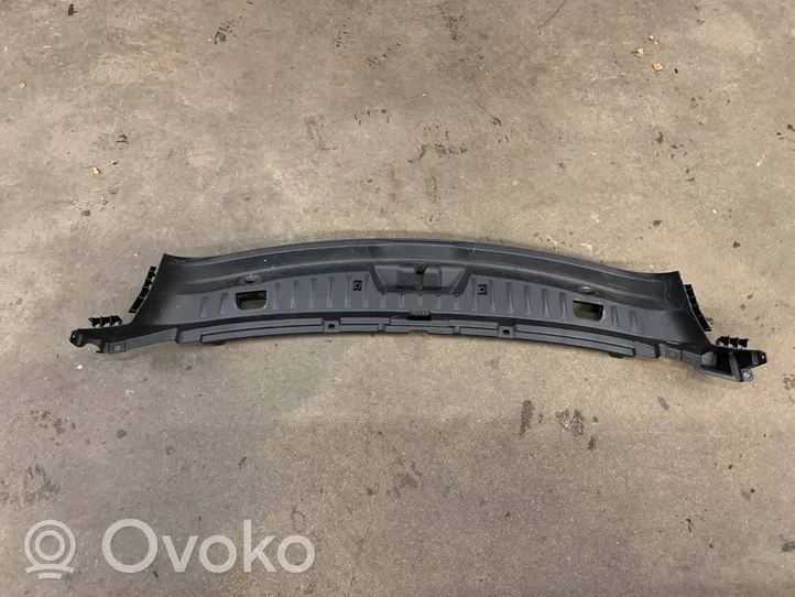 BMW 5 GT F07 Bagažinės slenksčio apdaila 9139171