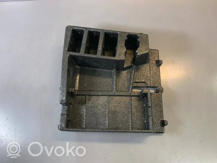 BMW 7 F01 F02 F03 F04 Muu vararenkaan verhoilun elementti 9159446