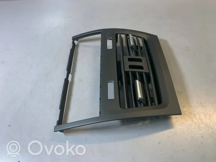 BMW 5 GT F07 Rear air vent grill 9181095