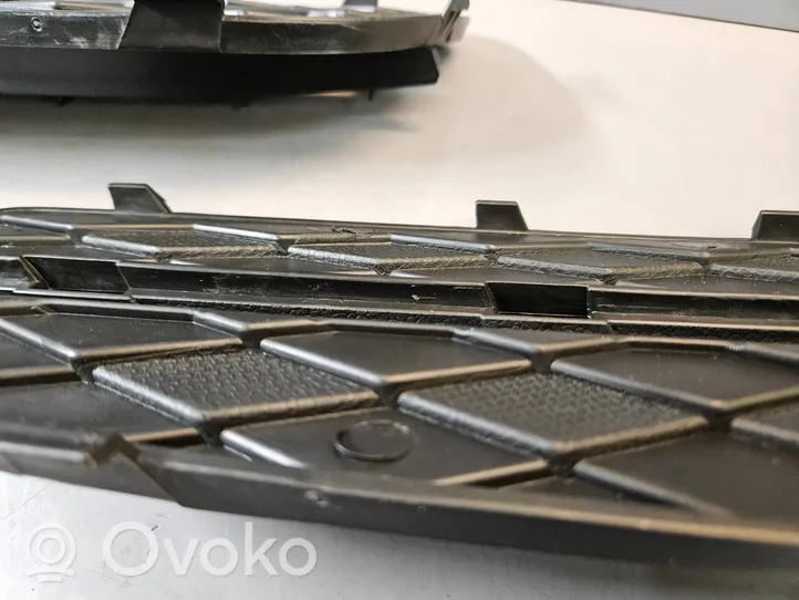 BMW X5 E70 Grille inférieure de pare-chocs avant 7159593