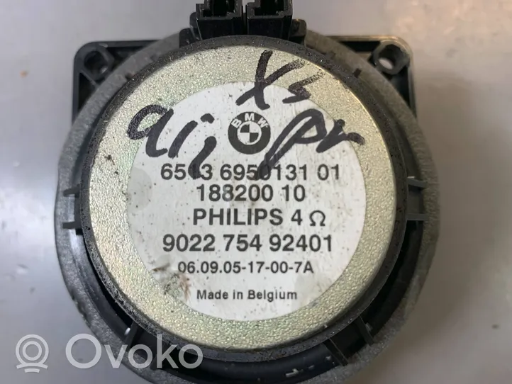 BMW X3 E83 Garsiakalbis (-iai) galinėse duryse 65136950131