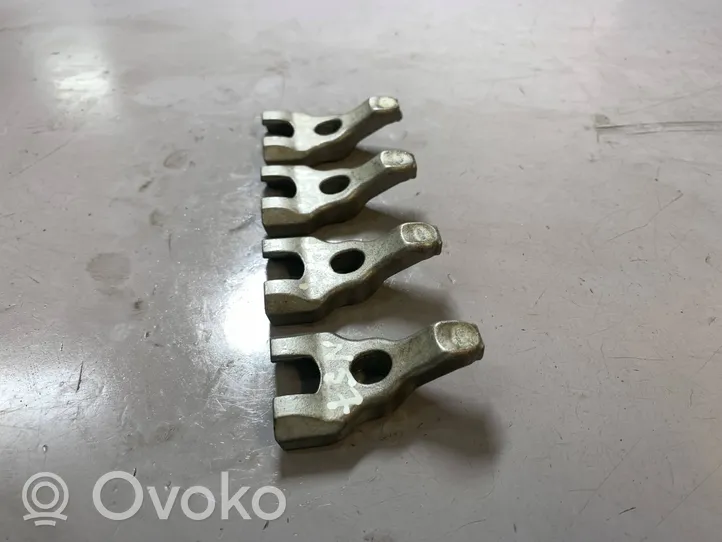 BMW 7 F01 F02 F03 F04 Sprauslas turētājs/pleciņš 13538578607