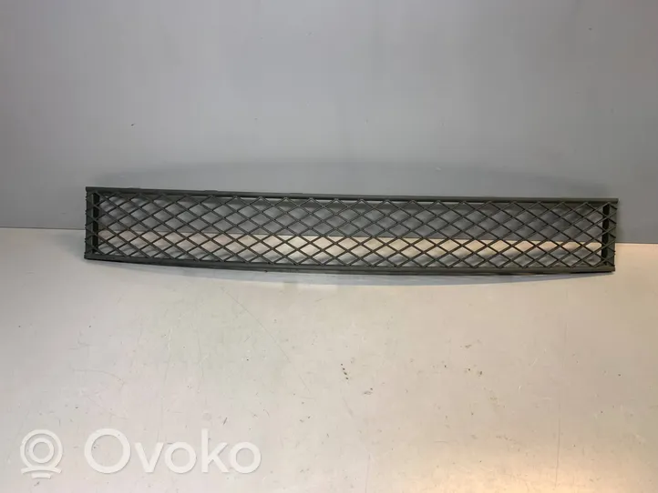 BMW 7 F01 F02 F03 F04 Etupuskurin alempi jäähdytinsäleikkö 7183870