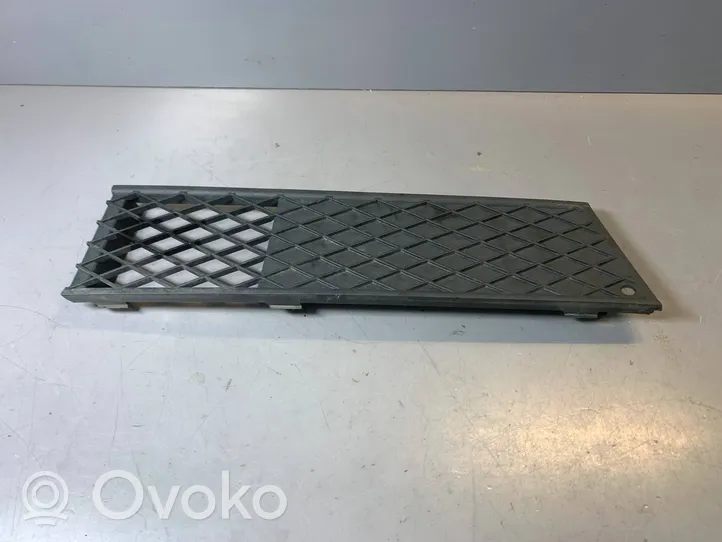 BMW 7 F01 F02 F03 F04 Grille inférieure de pare-chocs avant 7186506