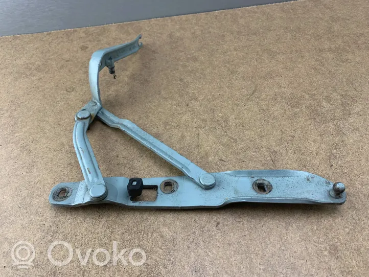 BMW 5 E39 Tailgate/trunk/boot hinge 8159398