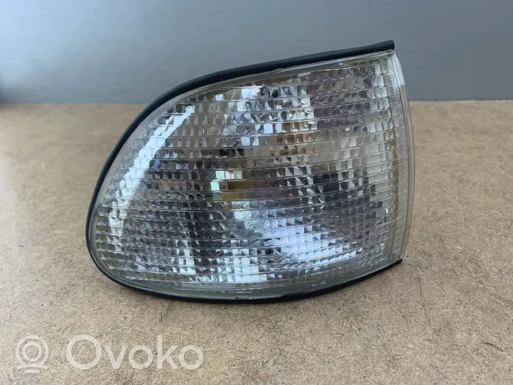 BMW 7 E38 Front indicator light 82199403096