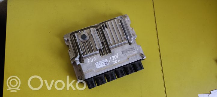 BMW 1 F40 Variklio valdymo blokas 5A149A9