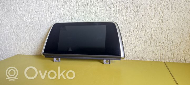 BMW 2 F46 Monitor / wyświetlacz / ekran 8803368