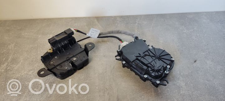 BMW 2 F46 Bagāžnieks slēdzene 7348531